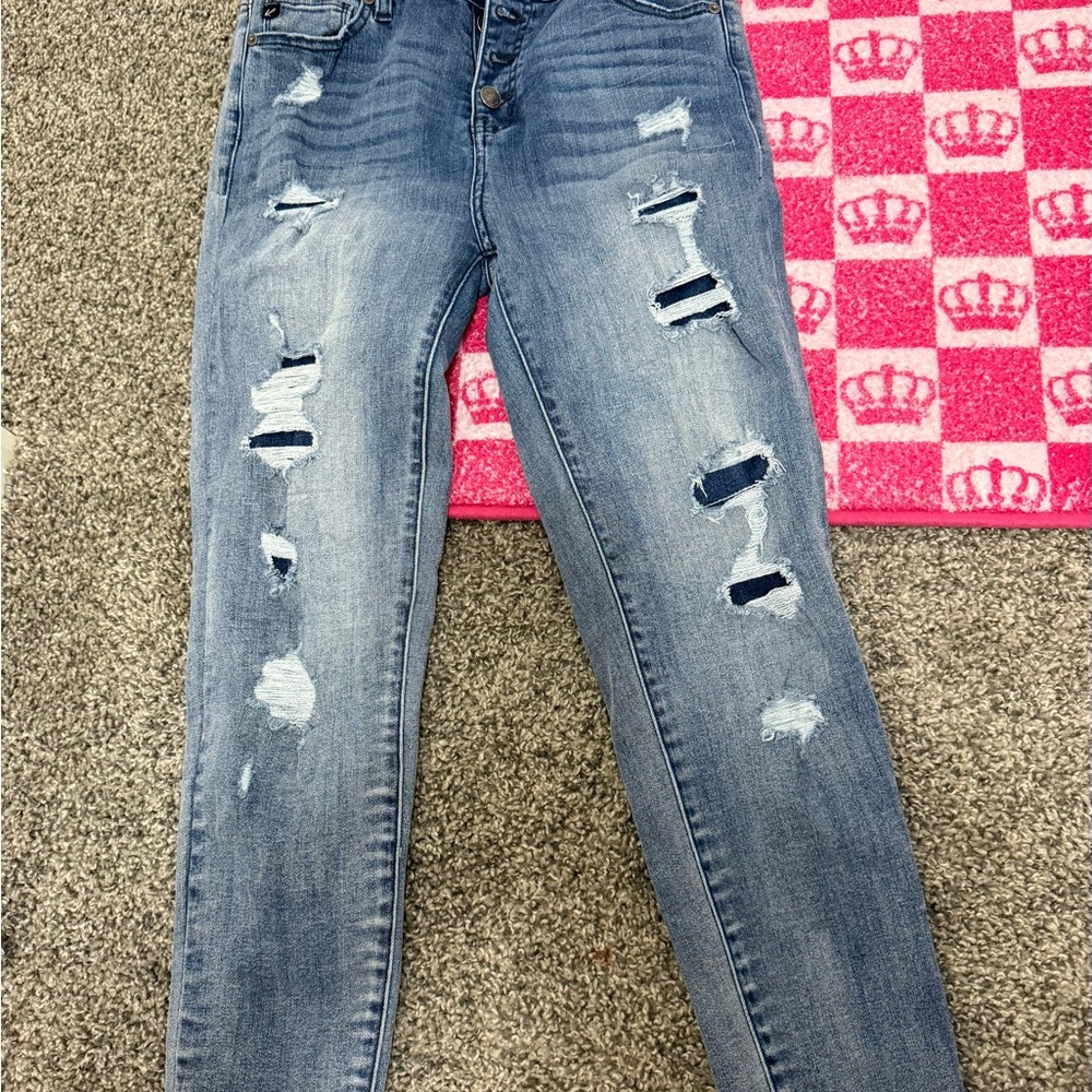 KanCan Ripped Ankle Jeans in Blue